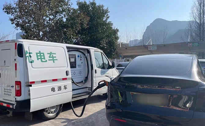 察哈尔右翼中旗汽车搭电